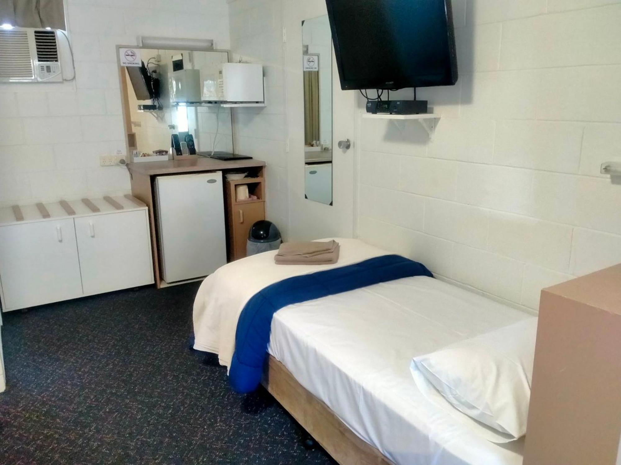 Oakey Motel Buitenkant foto