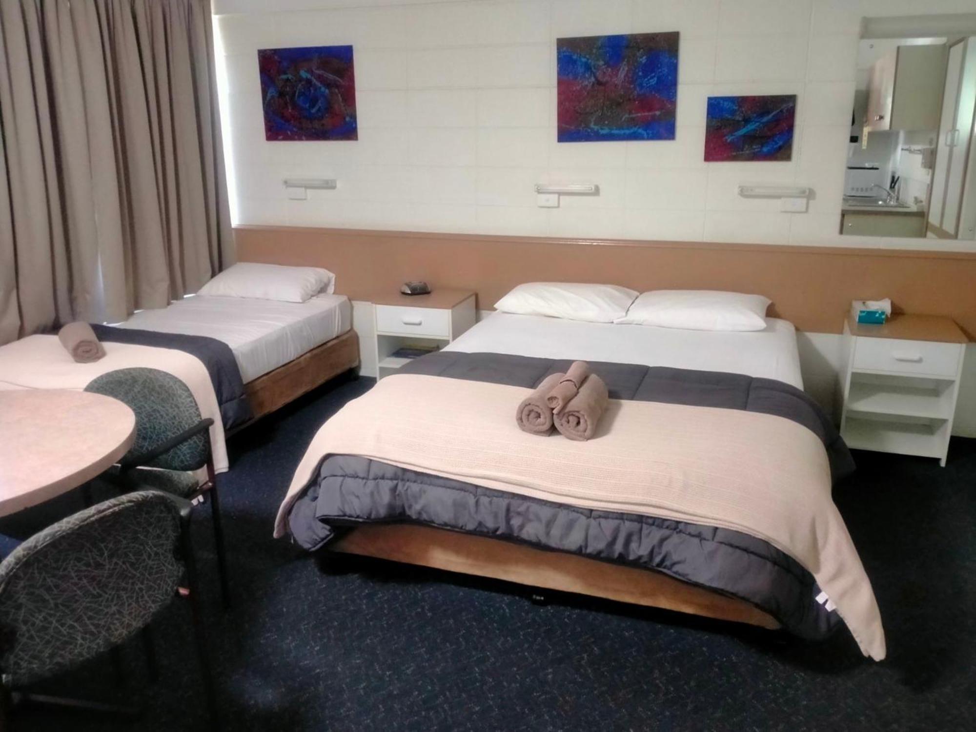 Oakey Motel Buitenkant foto