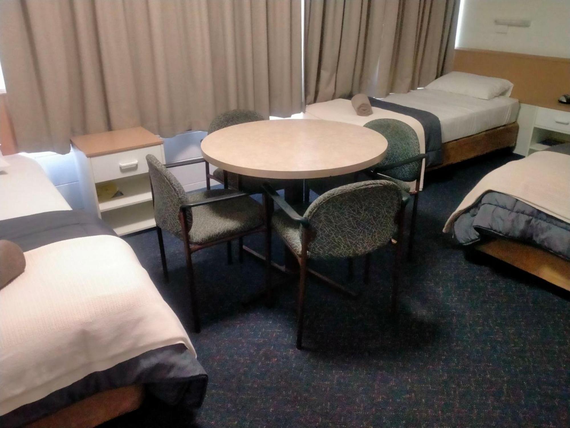 Oakey Motel Buitenkant foto