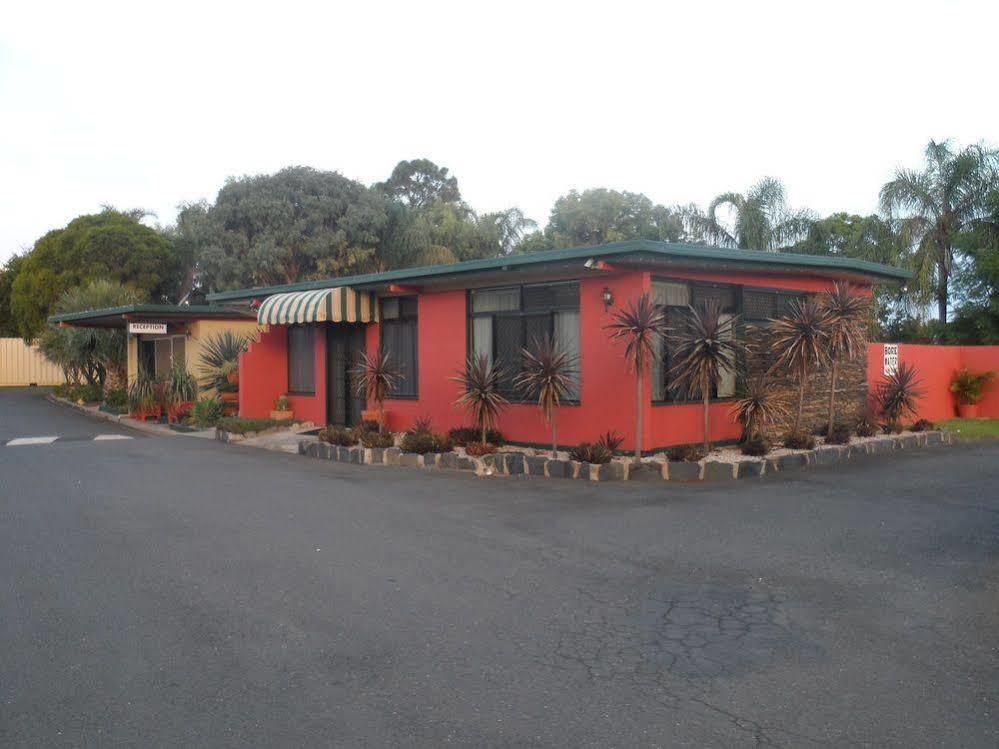 Oakey Motel Buitenkant foto