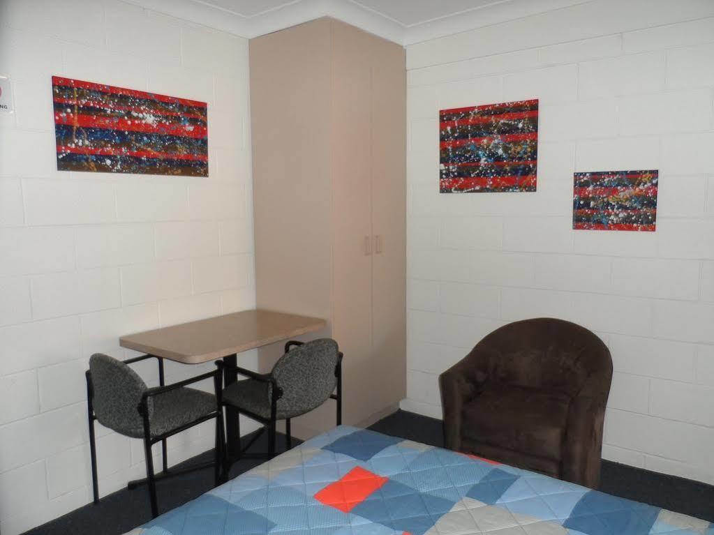 Oakey Motel Buitenkant foto